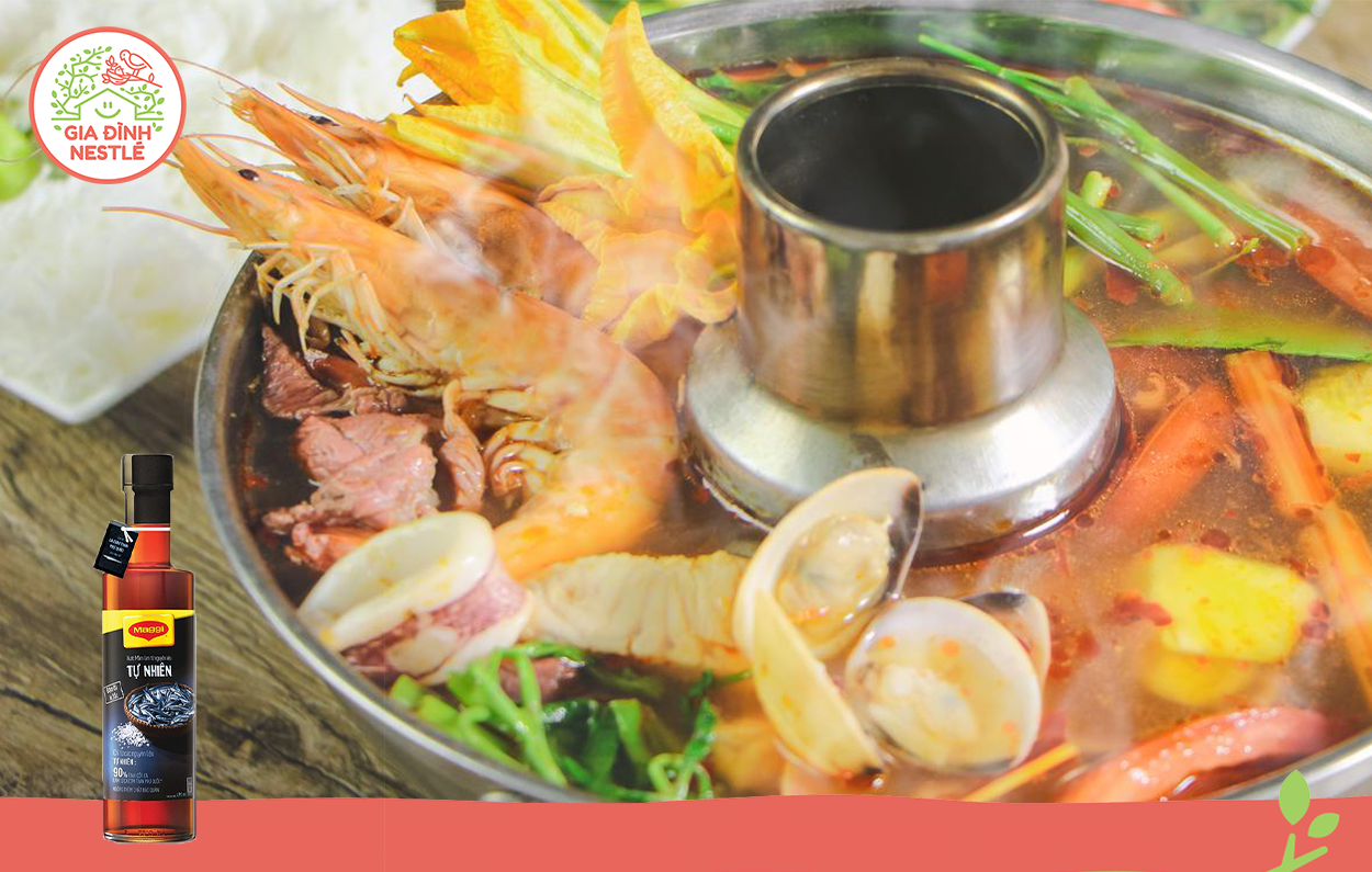 Được làm với thành phần chính từ tự nhiên và ủ chượp theo tỉ lệ 3:1 giữa cá và muối, nước mắm MAGGI đảm bảo độ đậm đà, thơm ngon cho món đãi tiệc thêm tròn vị.